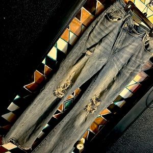 Tummy control Risen flare jeans!